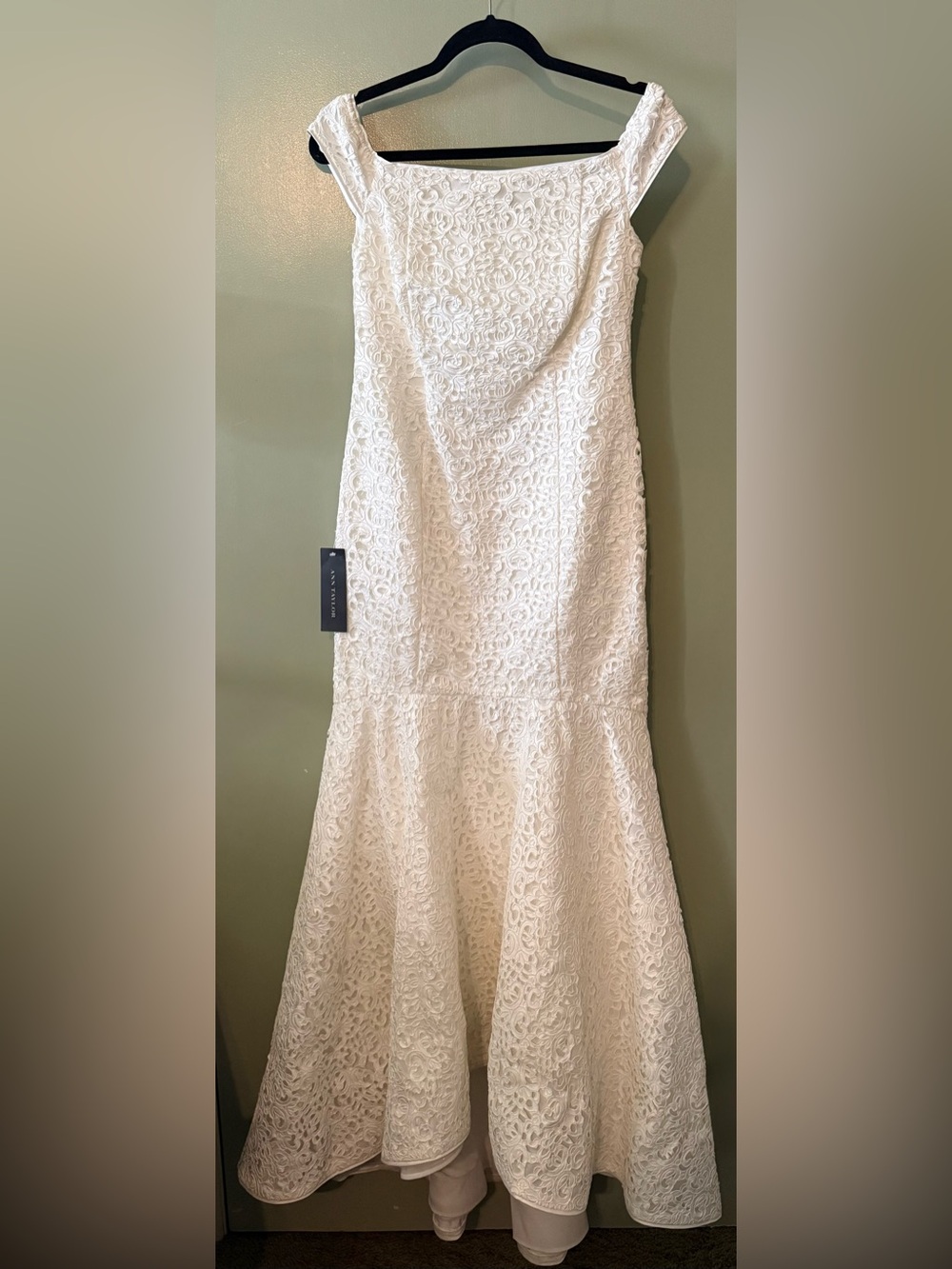 NWT Ann Taylor White Lace Off-Shoulder Mermaid Gown - Size 0